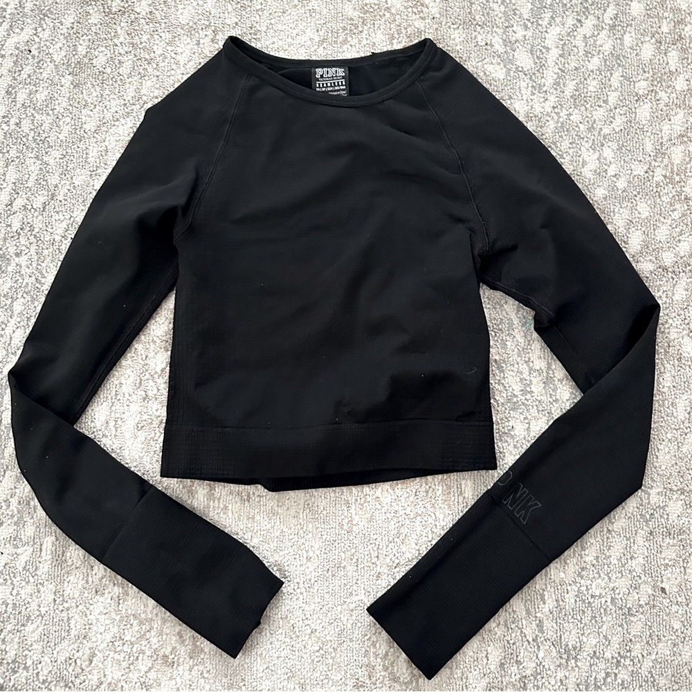 Victoria’s Secret long sleeve crop top